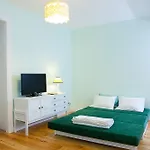 Look At Me - Serviced Lofts &