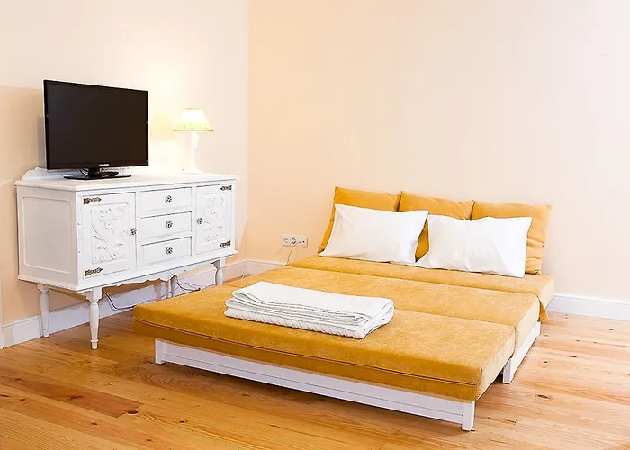 Look At Me - Serviced Lofts &