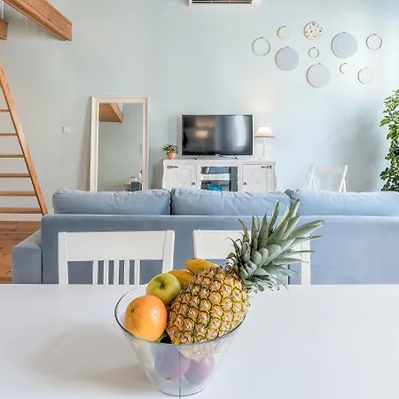 Look At Me - Serviced Lofts & פורטו