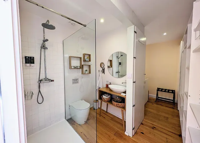 Look At Me - Serviced Lofts & Oporto